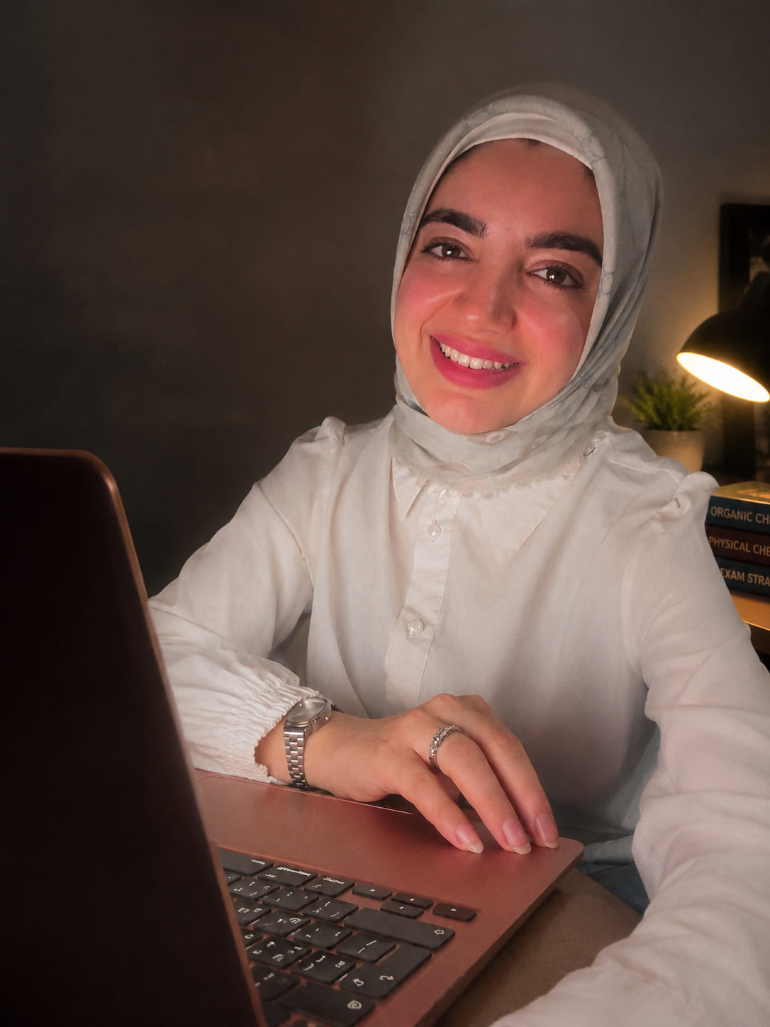 منة الله غالب