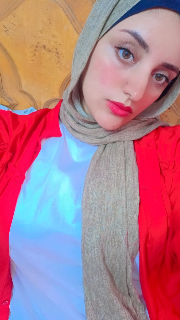 آية رضا شوقي 